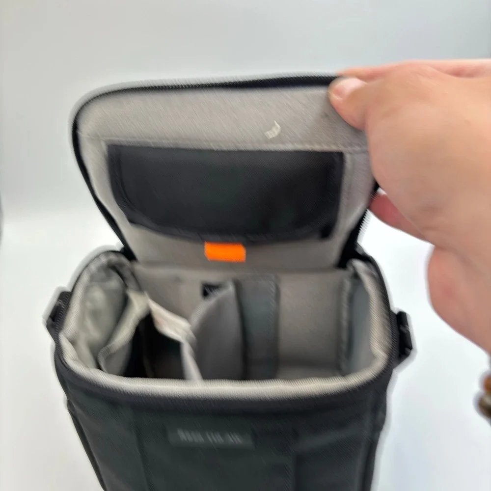 Lowepro Rezo 110 AW Camera Shoulder Bag Black DSLR Case with Strap